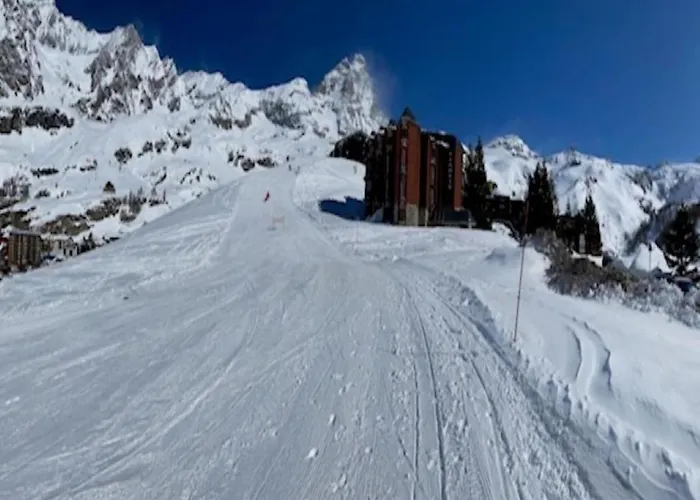 The Nest Ski-in Ski-out With Hammam *